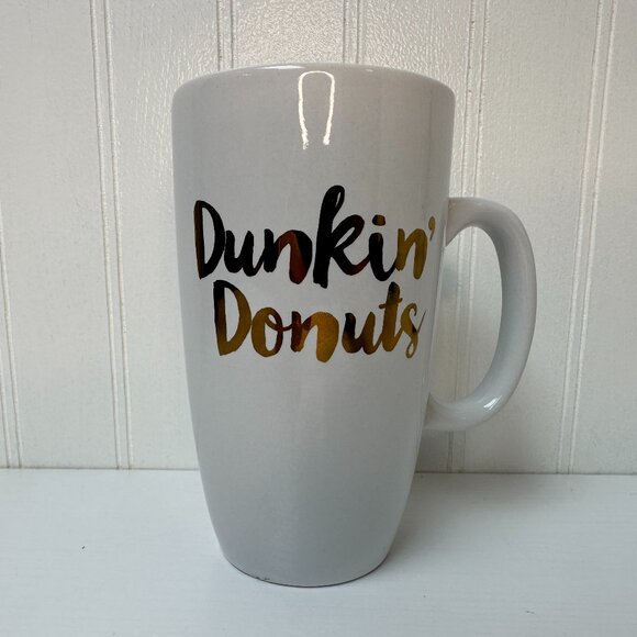 Dunkin' Donuts Hot Chocolate Candle in Coffee Mug - Picture 1 of 12